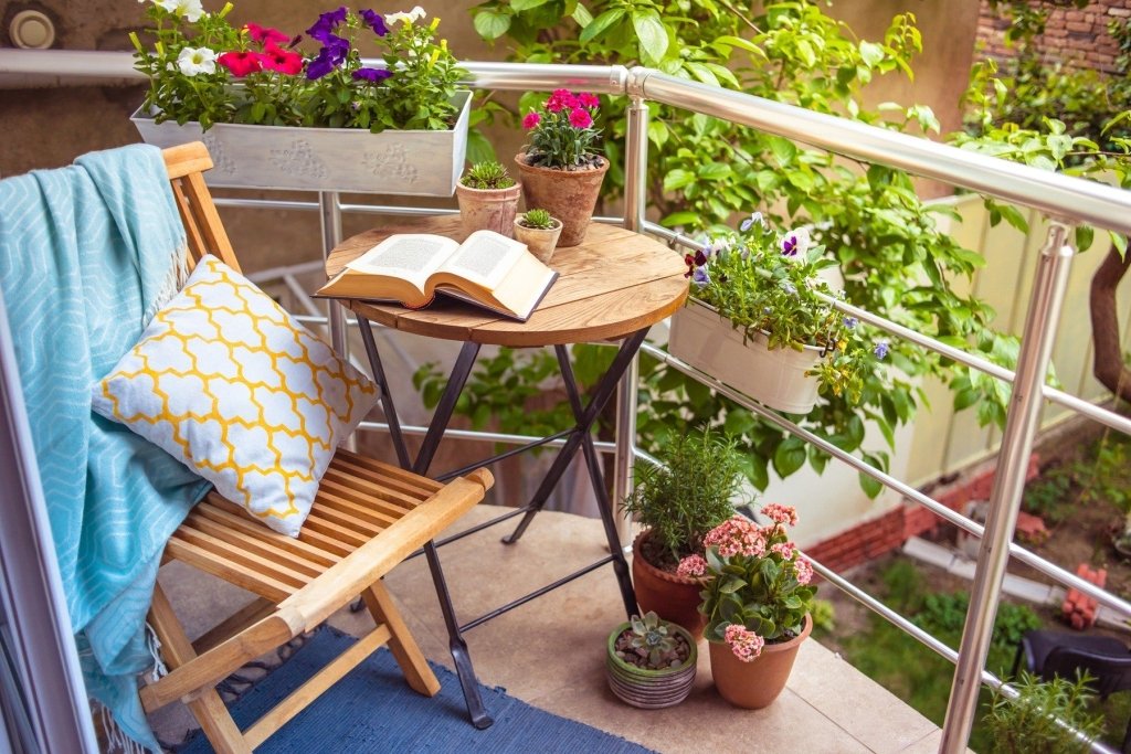 Apartment Gardening: A Starter Plan for Renters and Balconies - Happy Valley Seeds