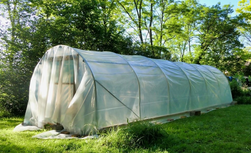 Get Ready for Winter Gardening! Tips and Tricks You Need to Know to Succeed! - Happy Valley Seeds